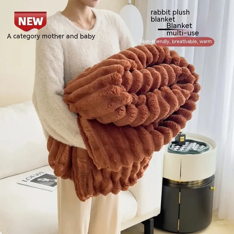 Soft Wind Bubble Velvet faux rabbit fur blanket in a solid colour, showing thick double-sided pile.