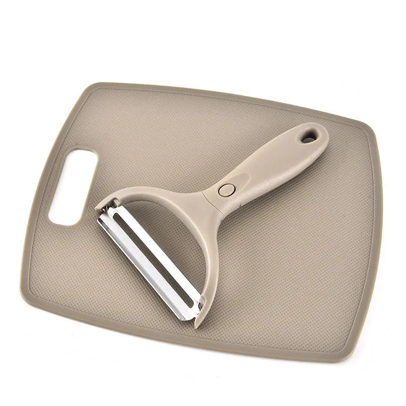 Green three-piece stainless steel kitchen cutter set with wheat straw board, fruit knife and peeler combination