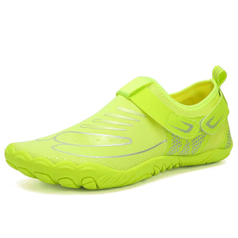 Men's breathable mesh sports shoes with rubber sole for climbing cycling and fitness in black