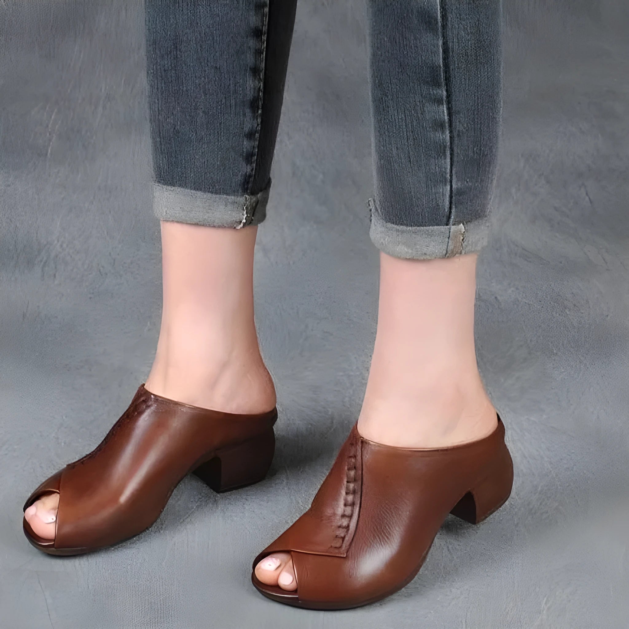 Women's black square heel peep-toe slippers with fish mouth scaffold design