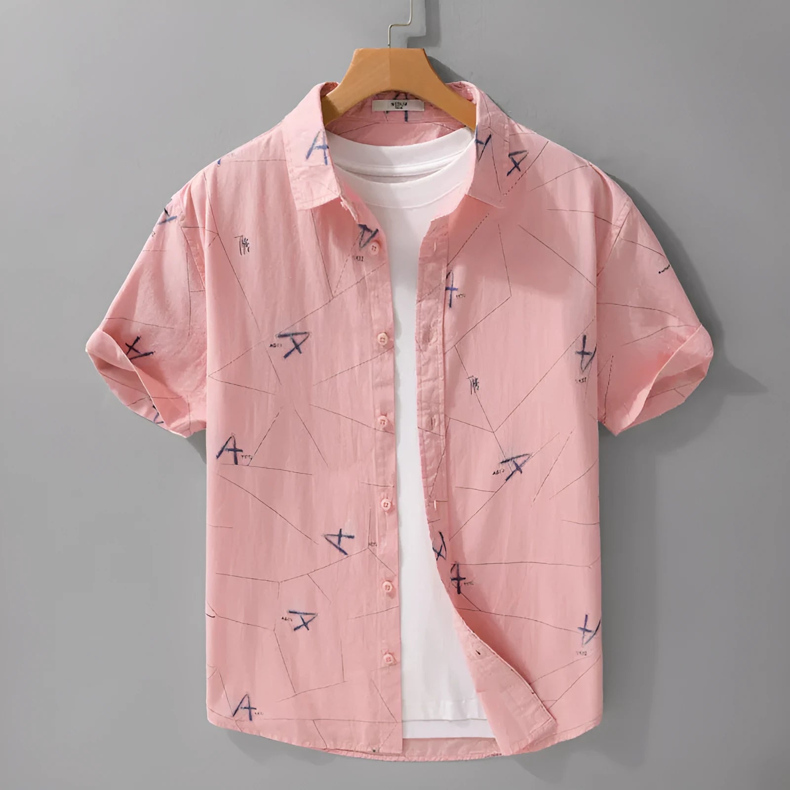 Casual short sleeve shirt in pure cotton with loose cardigan style fit and printed letter design