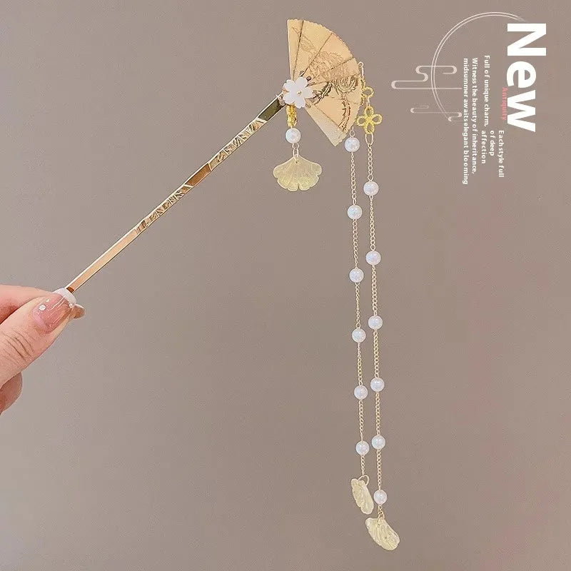 Alloy hair clasp with electroplated finish and antique floral design in geometric shape