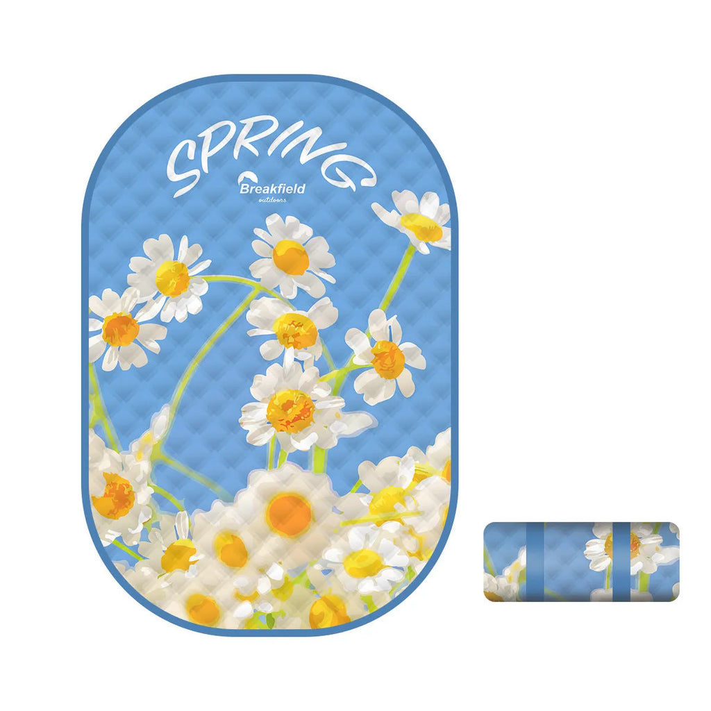 Waterproof ultrasonic thickened picnic camping mat in Four Seasons colours showing brushed fabric texture