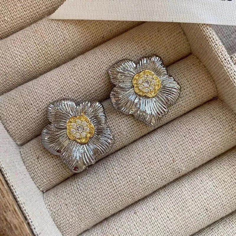 Retro textured copper stud earrings with gardenia floral design in E3002 two-tone colour