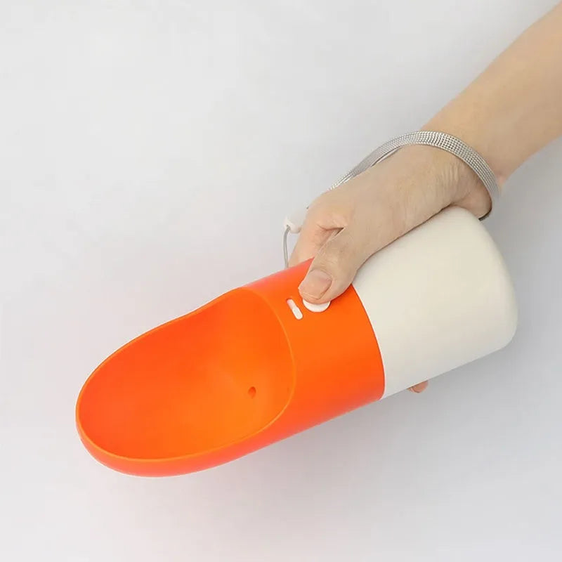 Moestar Rocket pet drinking cup in white grey colour with 270ml capacity and one-button lock