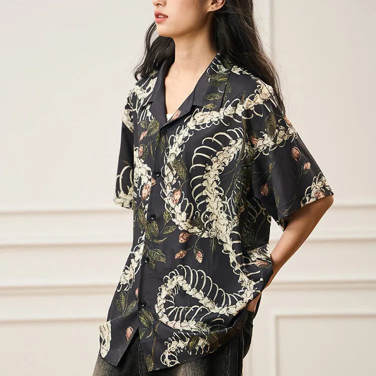Short sleeve Cuban collar shirt with snake bone and floral printed pattern in loose cardigan style.