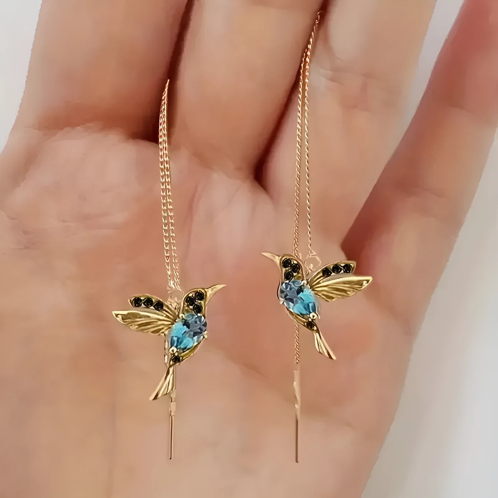 Women's bird design hanging earrings with mixed zirconium wings in blue, red and red lvzuan colours