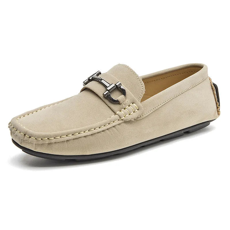 Men's round-toe casual shoes in cowhide leather on a rubber sole, shown in beige colour.