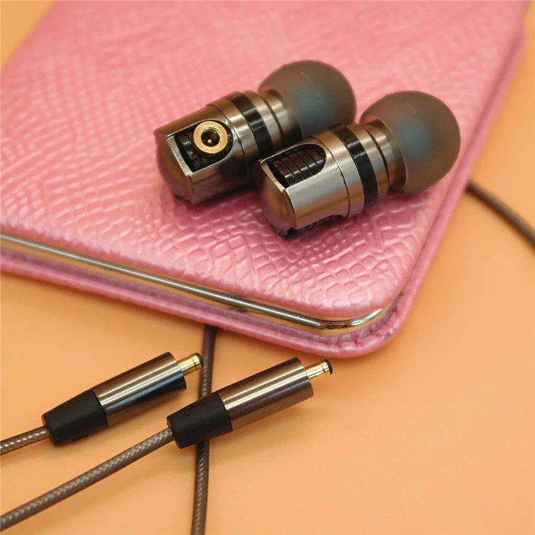 846 titanium grey metal earphones with removable cable and aluminium foil TPE wire