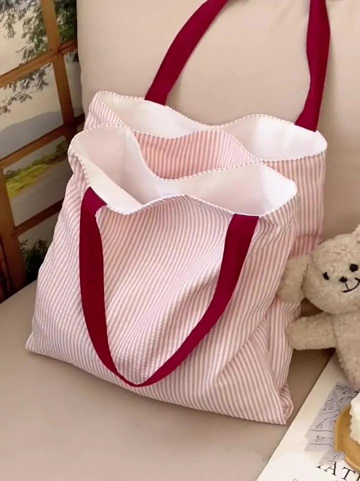 Canvas plaid tote shoulder bag with lining and adjustable strap in three colour patterns