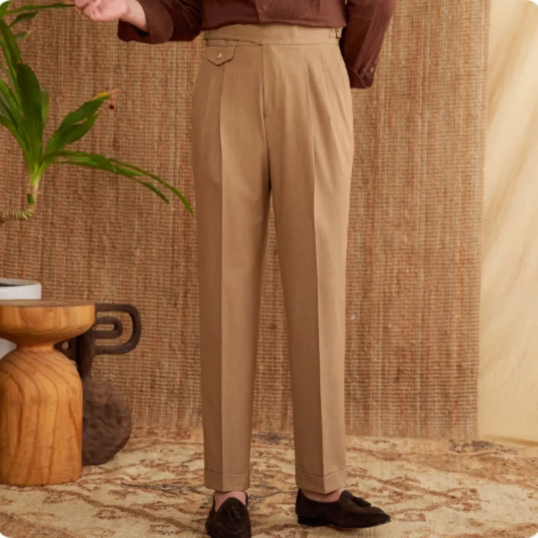 Men's slim fit straight leg business trousers in dark grey with wrinkle-resistant polyester fabric