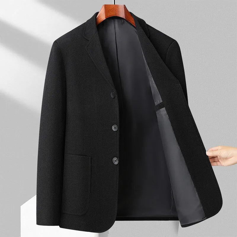 Men's loose-fit solid-colour coat for spring and autumn wear in black, dark blue, gray, or khaki.