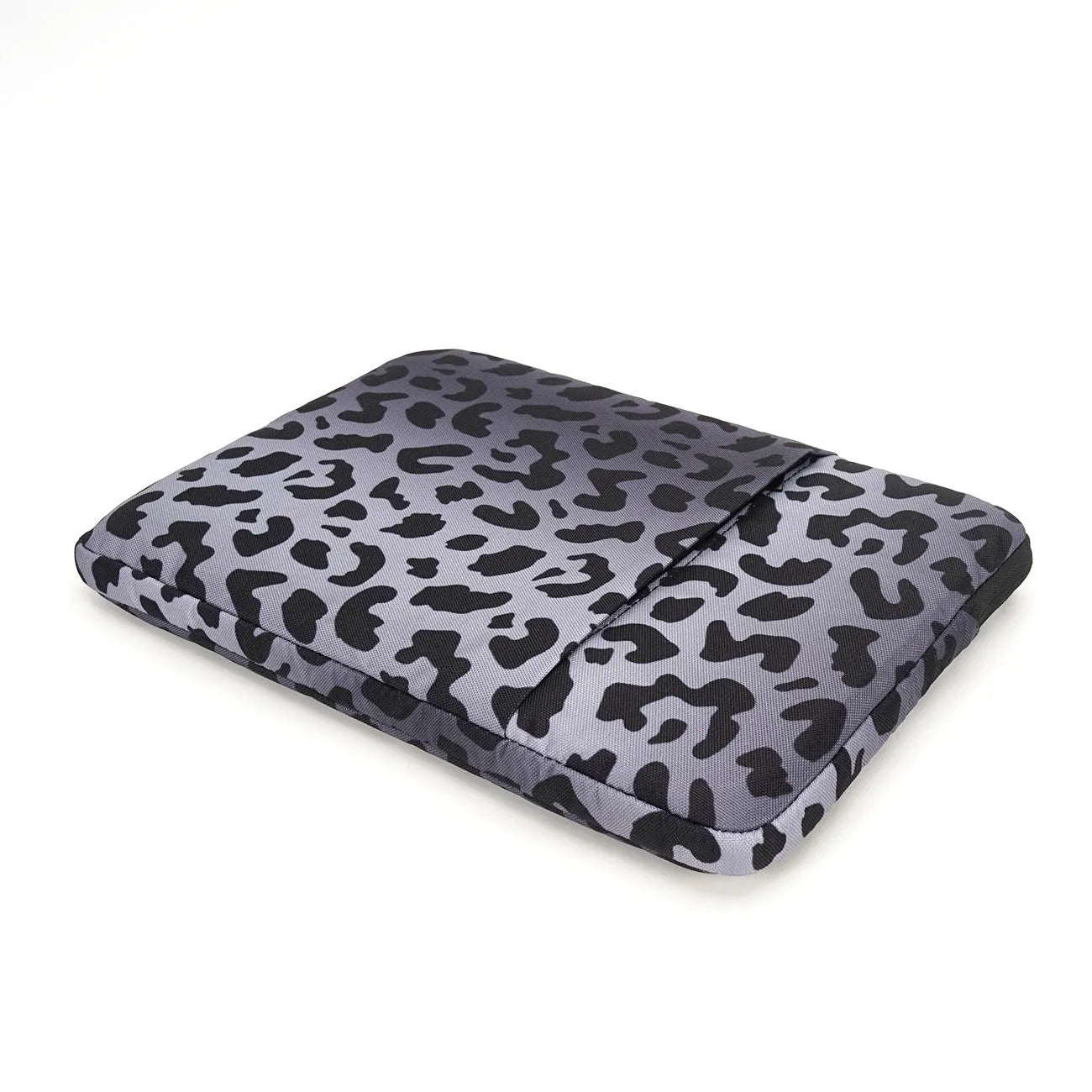 Leopard print laptop sleeve with shock-absorbing flannel and waterproof polyester lining