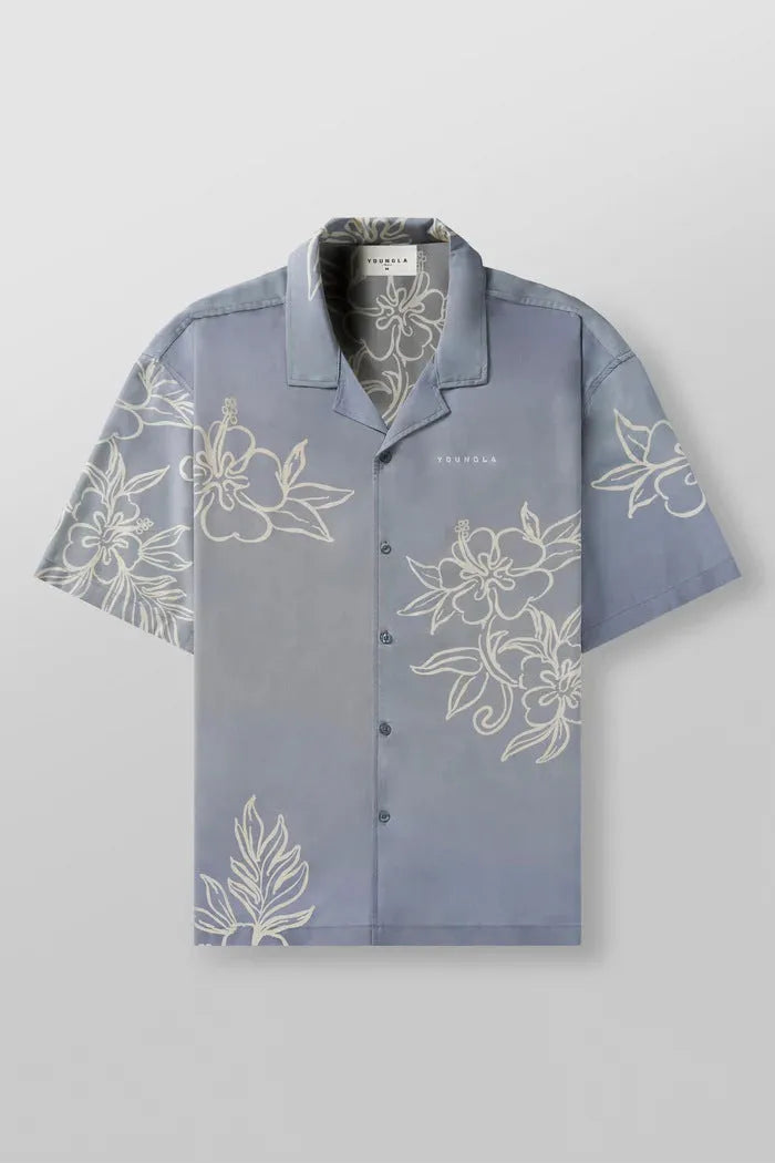 Men's loose fit short sleeve top with floral printed pattern in polyester fabric