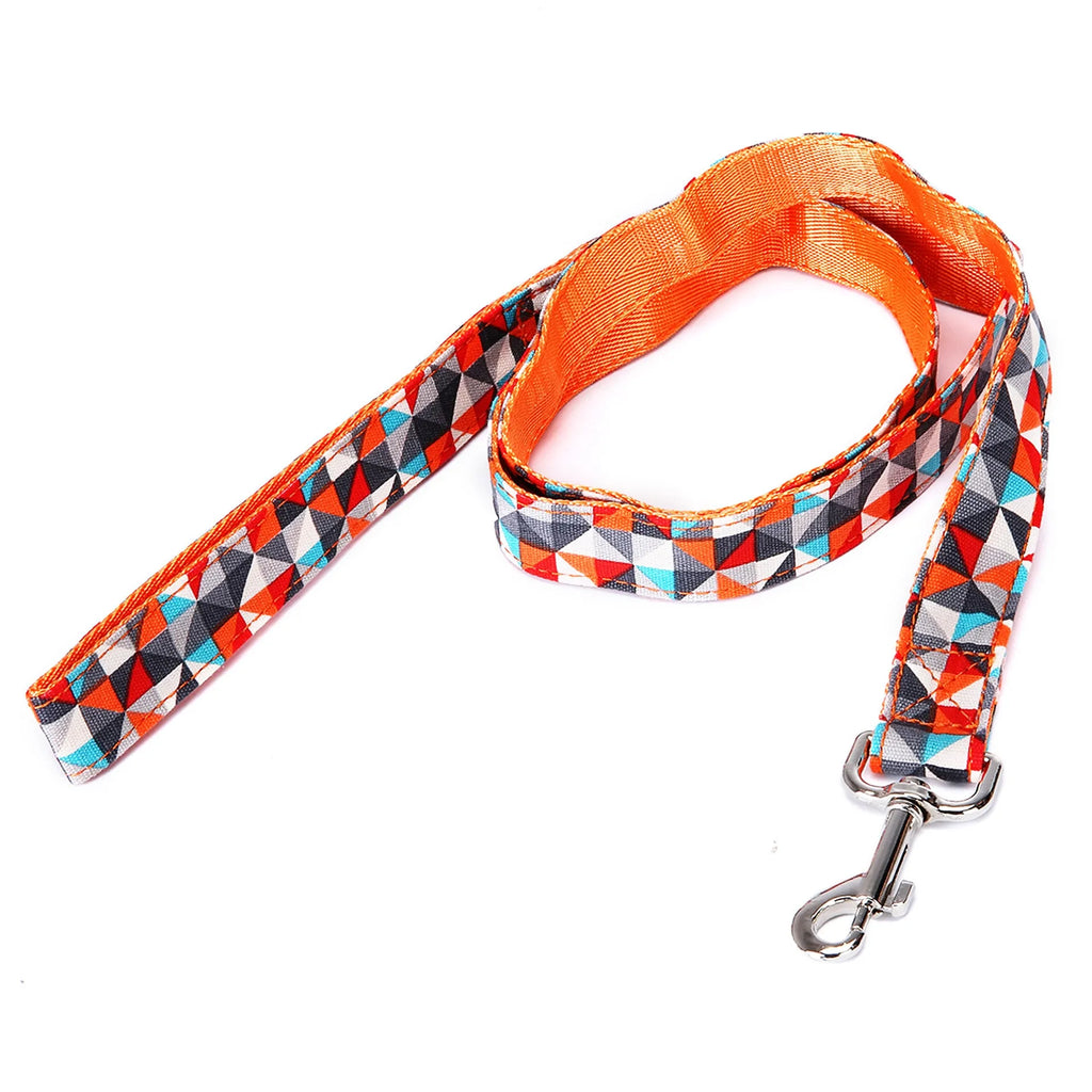 Black Christmas plaid stripe pet traction rope measuring 120cm with imitation nylon construction