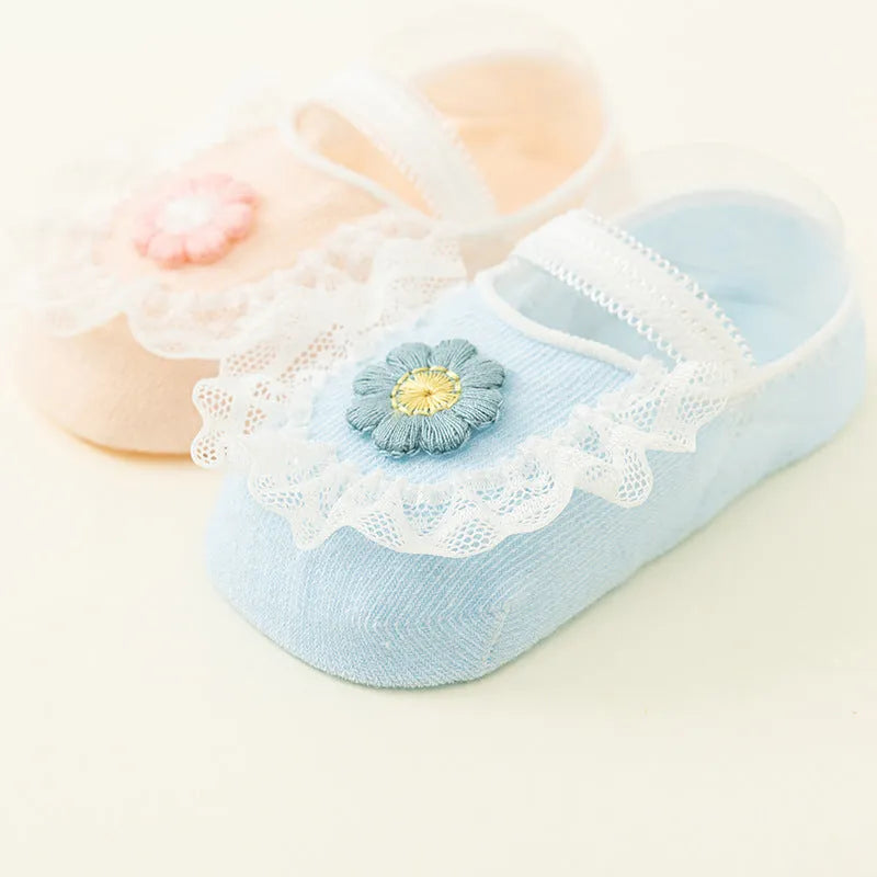 Light blue milky white thin cotton non-slip ankle socks for baby girls with lace trim