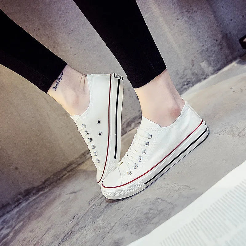 Women's solid colour canvas summer shoes in casual style with breathable upper material