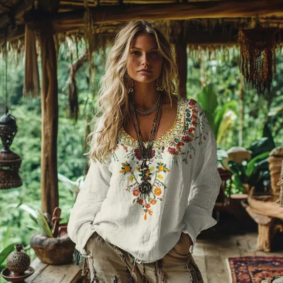 Printed women's round neck retro bohemian top with 3D effect in white, long sleeves, polyester pullover