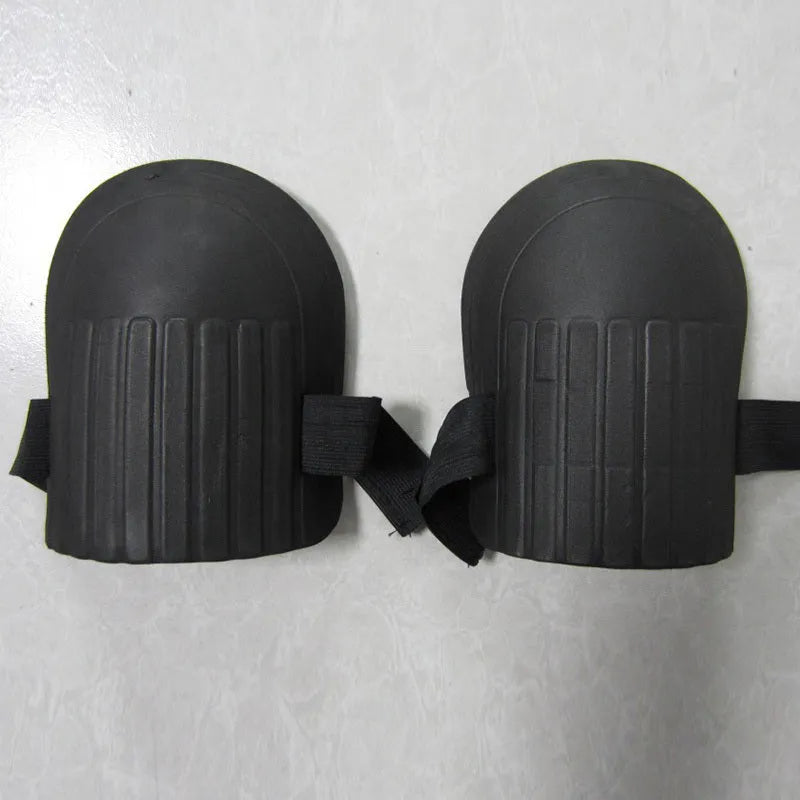 A pair of solid EVA foam knee pads in army green colour for garden use.