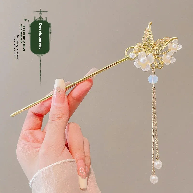 Alloy hair clasp with electroplated finish and antique floral design in geometric shape