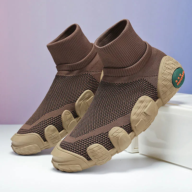 Breathable knitted mesh sneakers for men mid-top flat heel round toe solid colour blocking available in black brown army green sizes 39-46