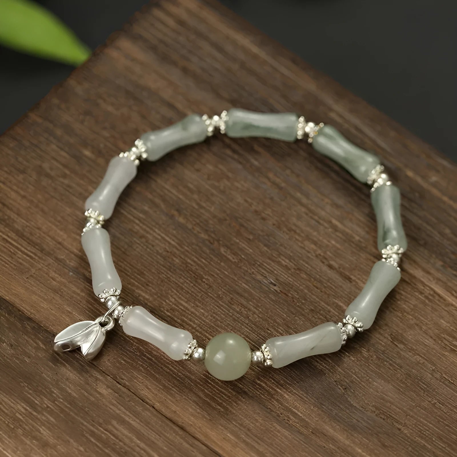 Women's antique silver bracelet with Tianshan green bamboo and bamboo joint design elements