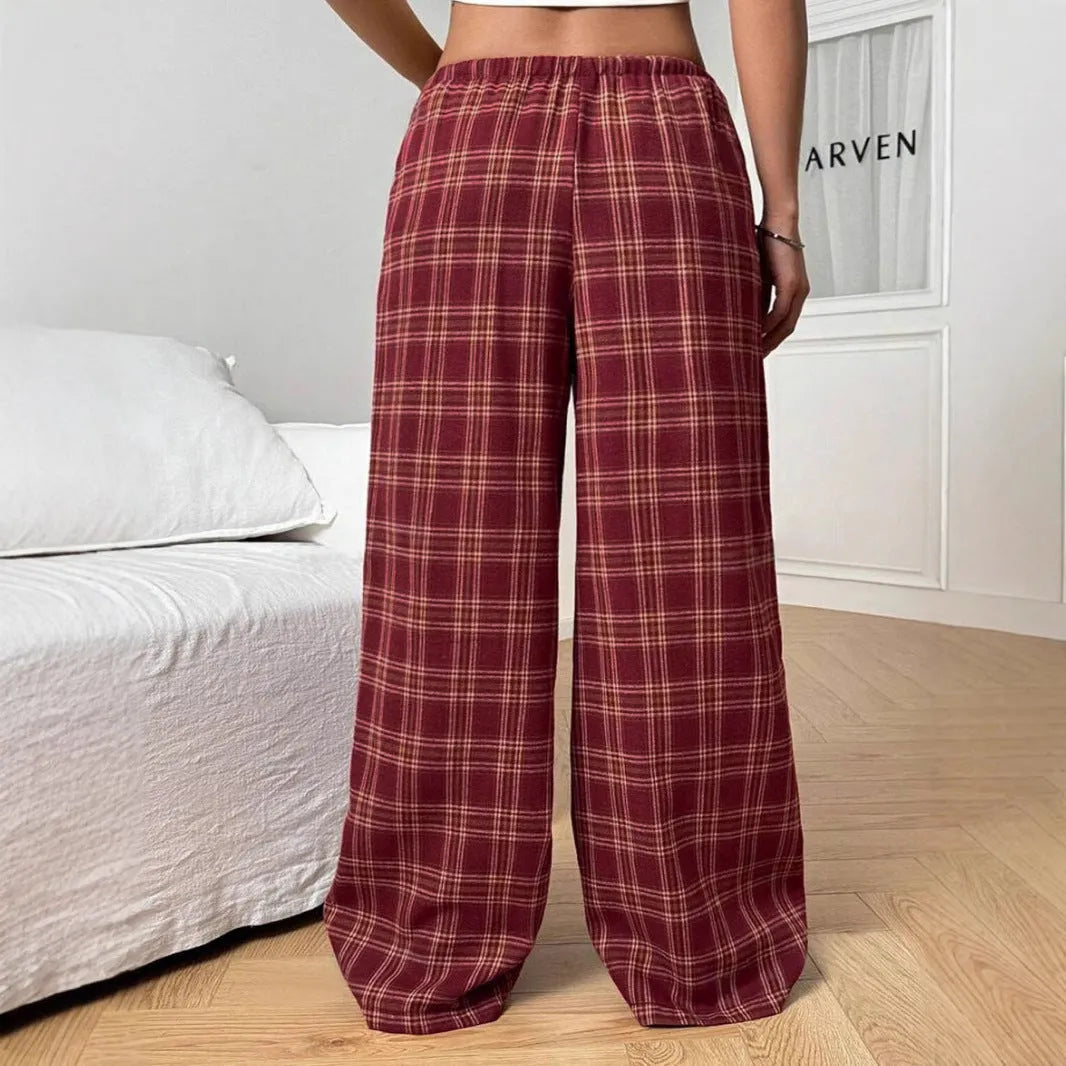 Women's casual trousers with drawstring waist and plaid pockets in red or blue colours