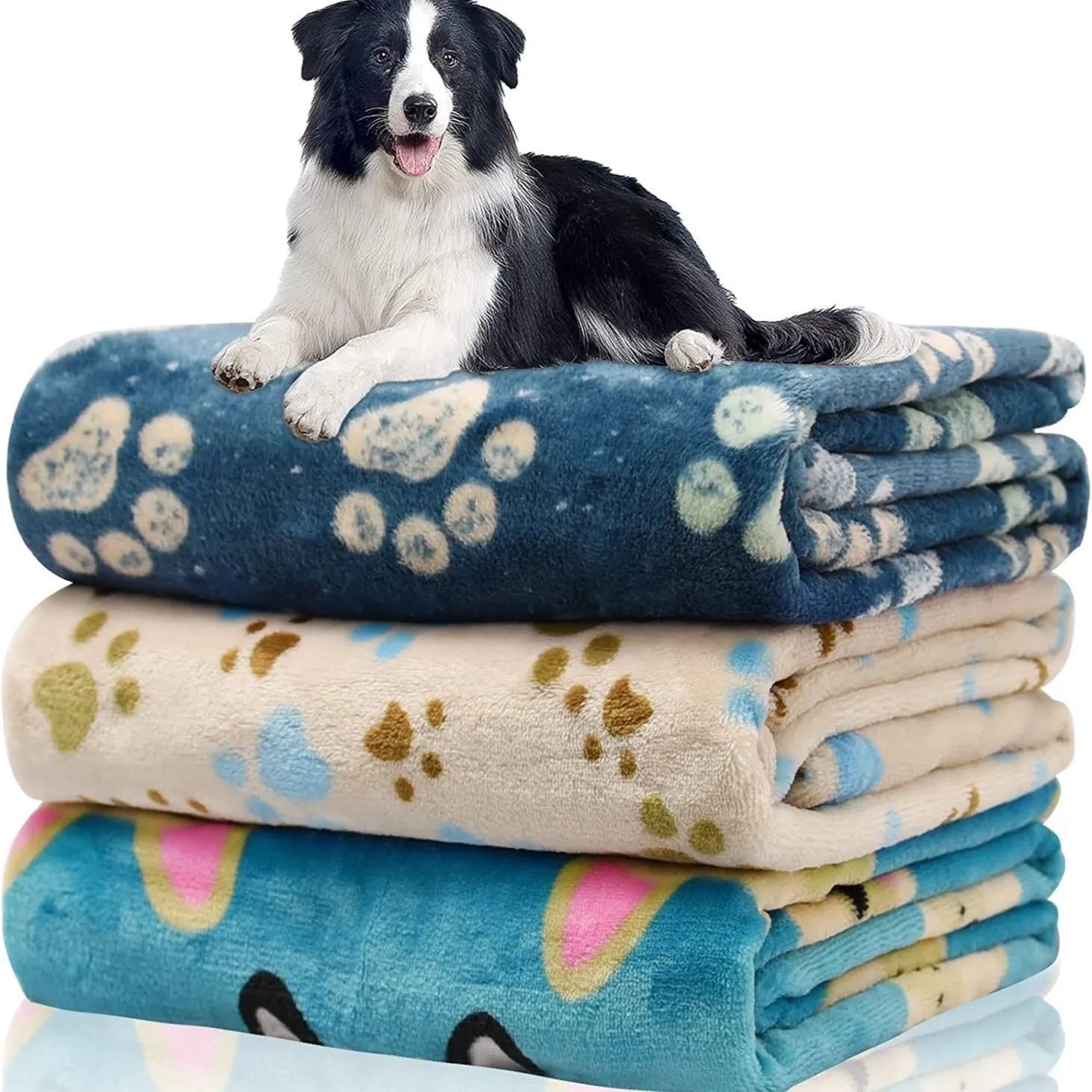 Blue Dog cartoon pattern double-sided flannel pet blanket shown in 100x120cm size