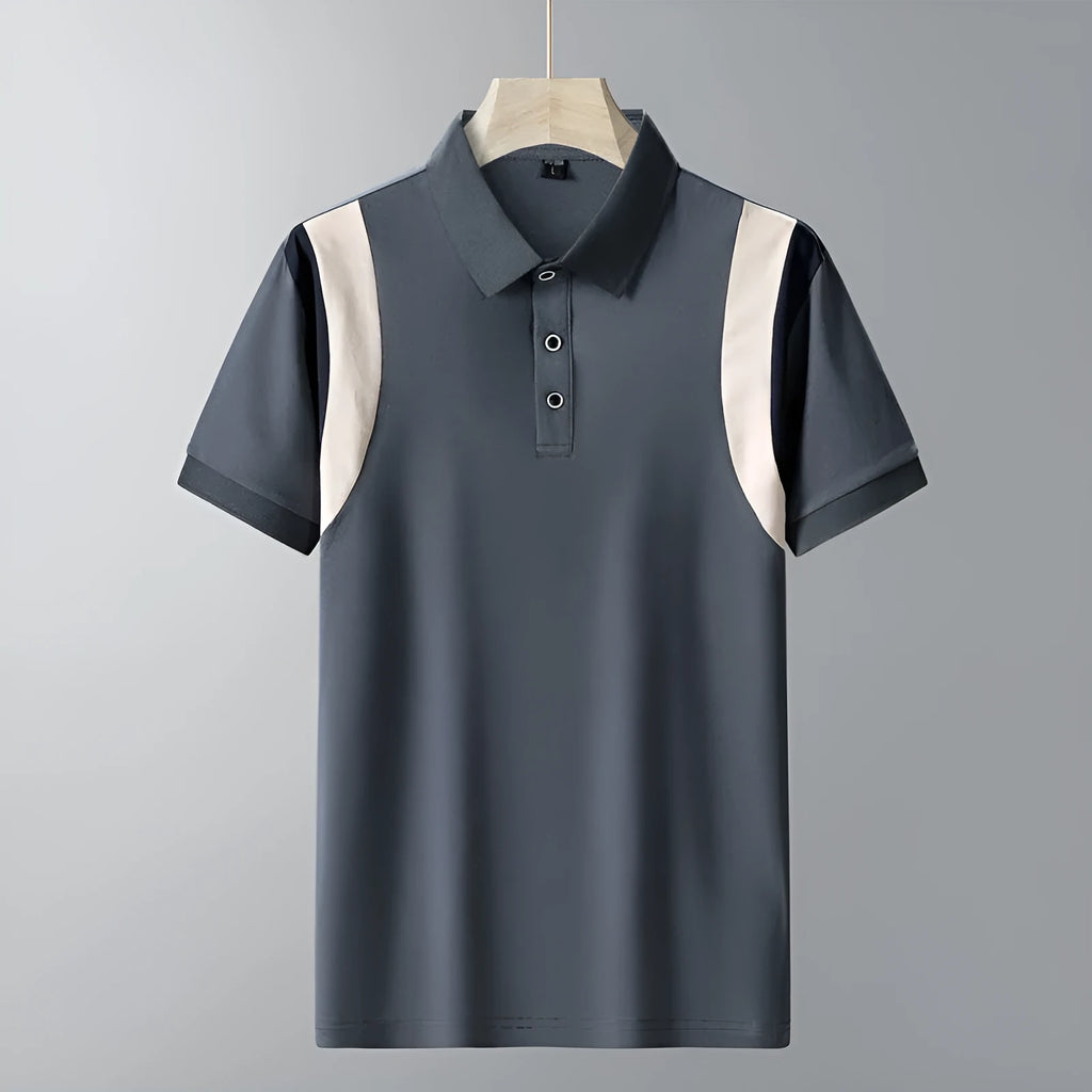 Man wearing a loose grey striped short-sleeved cotton T-shirt in a Korean style.