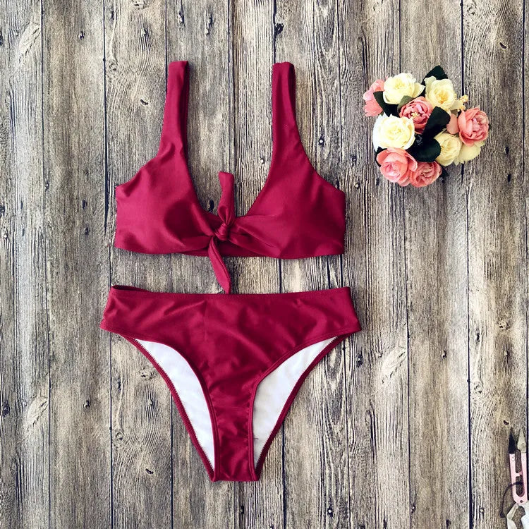 Polyester bikini set in solid colour with matching bra top and briefs swimwear