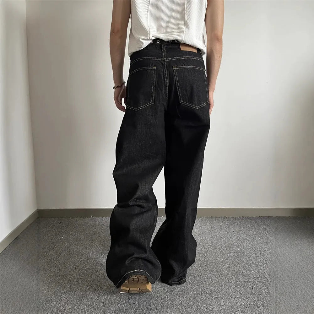 Retro black wide-leg jeans with straight-leg cut and mid waist design