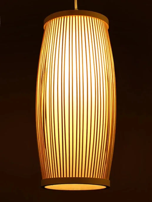 Natural bamboo plait decorative lamp with a height of 35cm and diameter of 15cm.