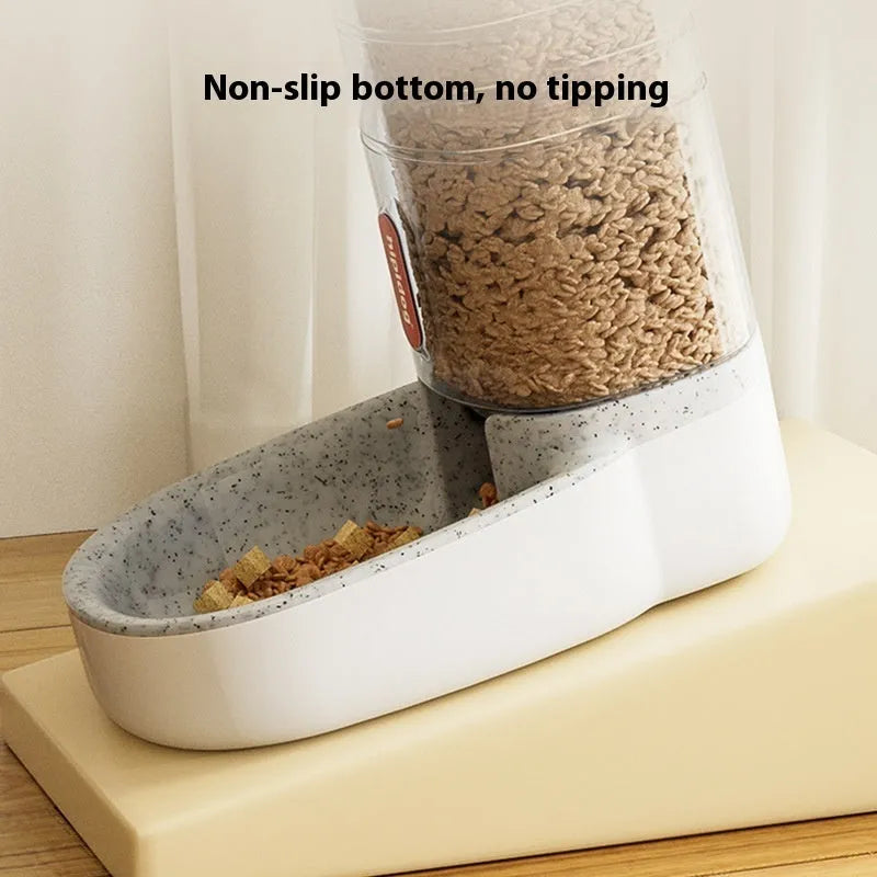 Automatic pet drinker or feeder with 3.8 litre capacity in choice of four colours