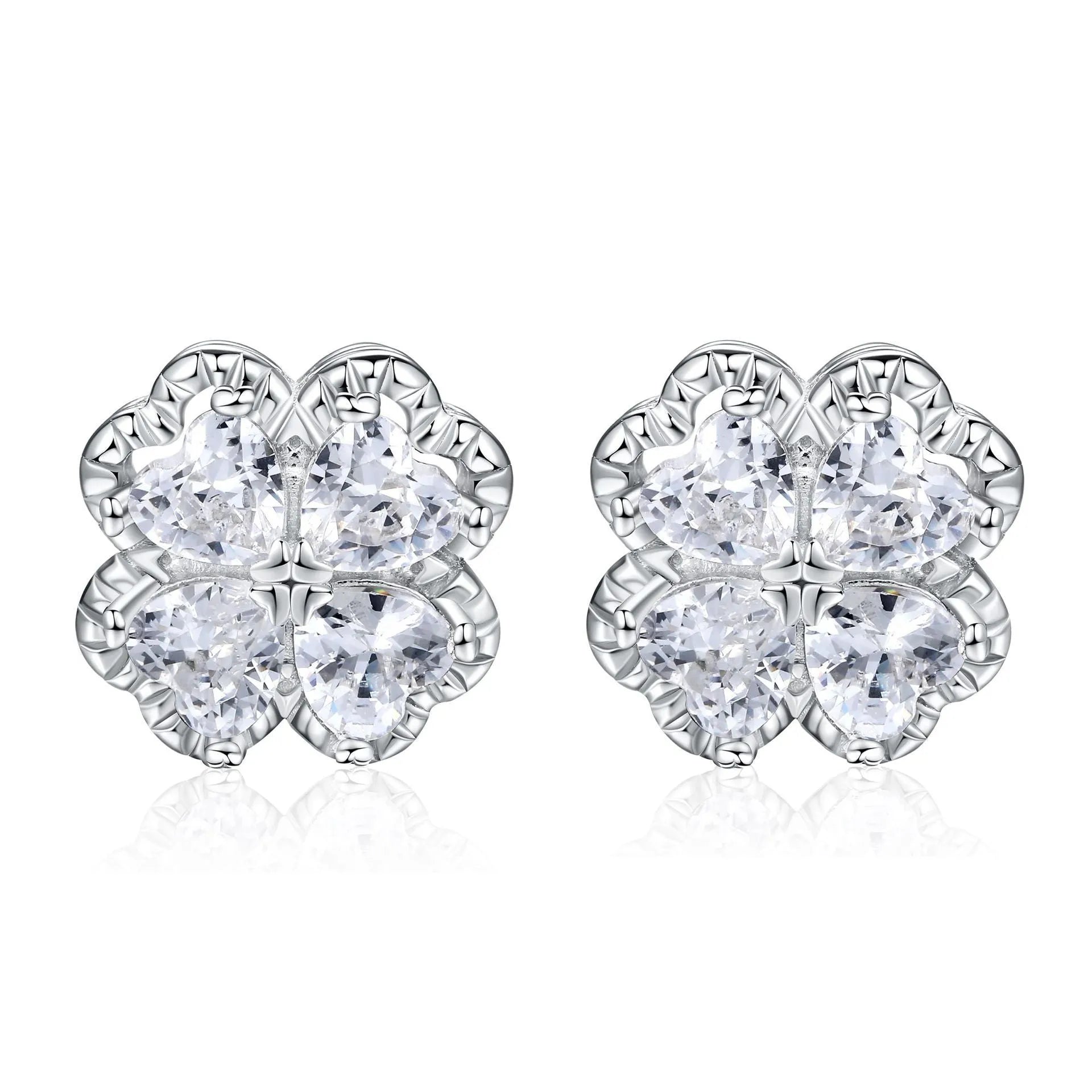 Zeng Yin women's silver four-leaf clover earrings with zircon stone in white gold colour.