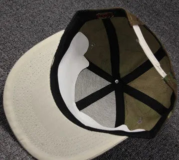 Camo snapback hat with flat brim and adjustable snapback closure in cotton-polyester blend