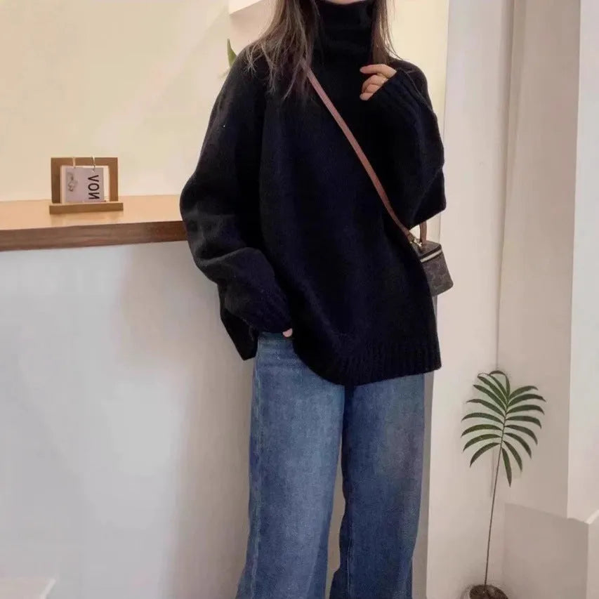 Women's thick turtleneck sweater with curling pile collar in loose fit