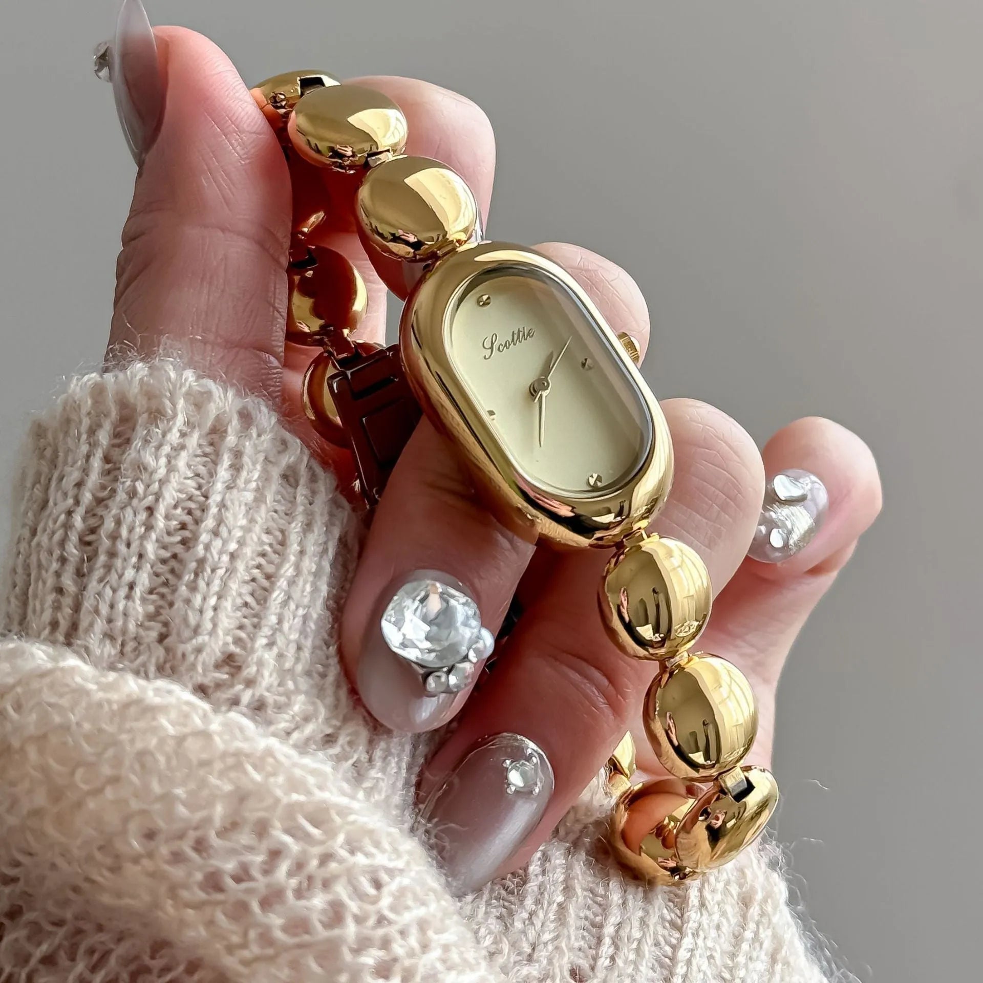 Women's oval fashion watch with 9mm thick case in various colour options
