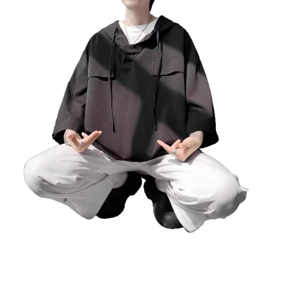 Men's hooded short sleeve t-shirt in loose fit solid colour for summer casual wear