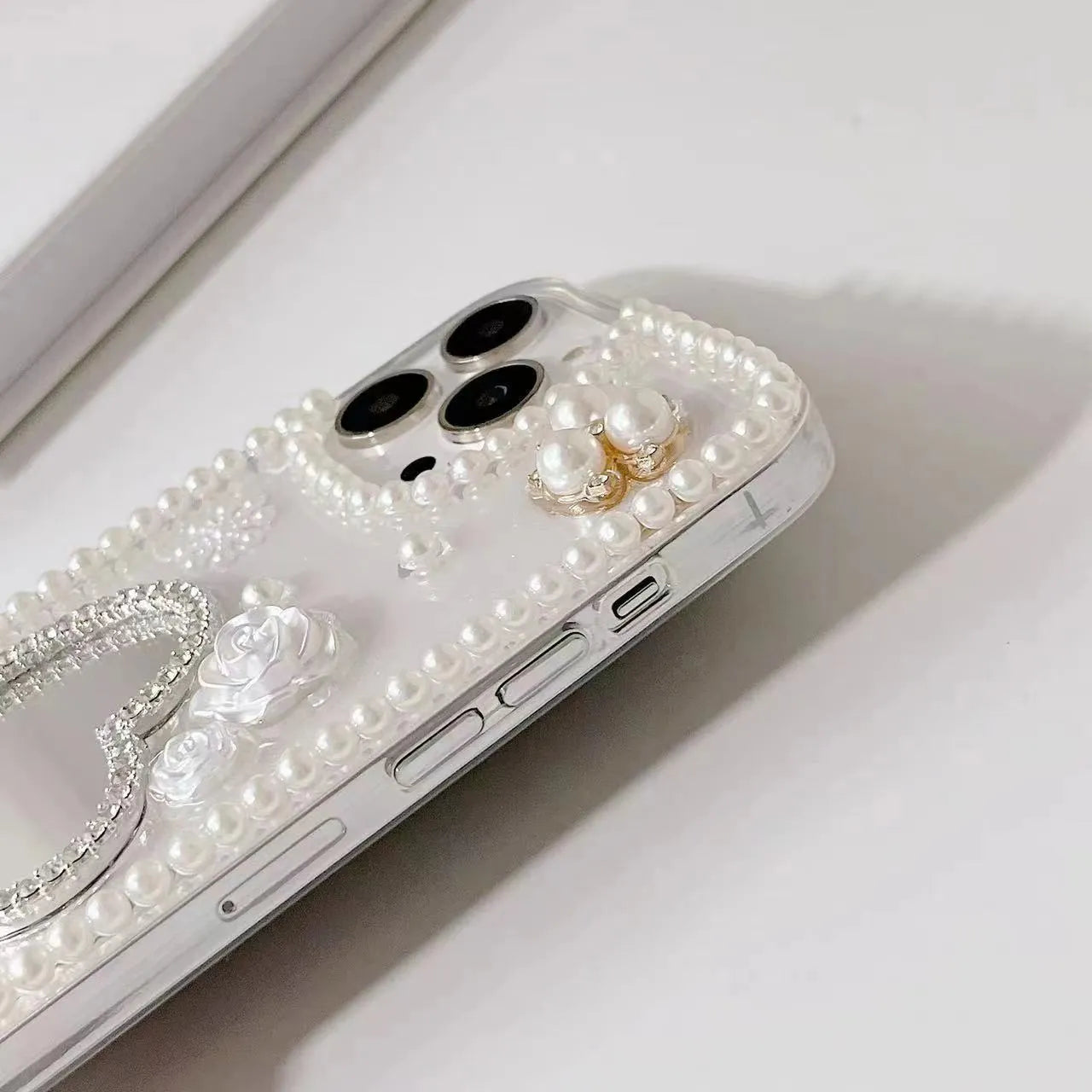Handmade pearl heart mirror TPU phone case for Apple iPhone 12 13 14 15 with love heart pattern