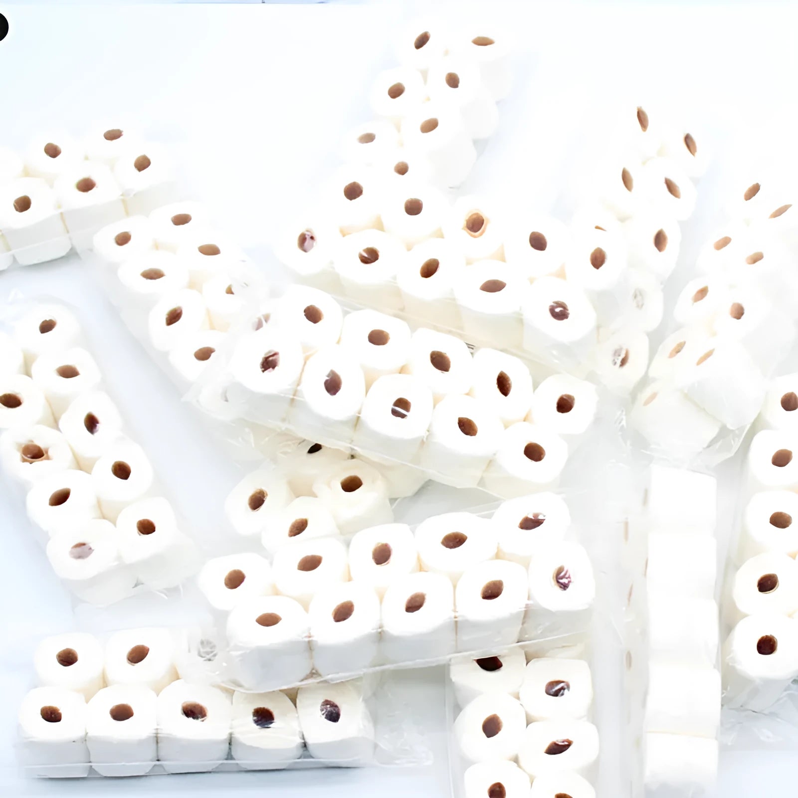 Paper simulated tissue roll model for children's pretend play measuring 30x15x80mm