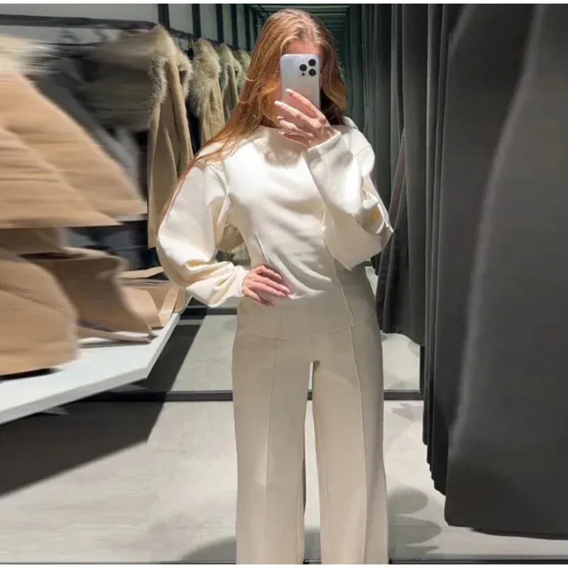 Women's polar fleece two-piece suit set with long sleeve pleated top and wide leg trousers