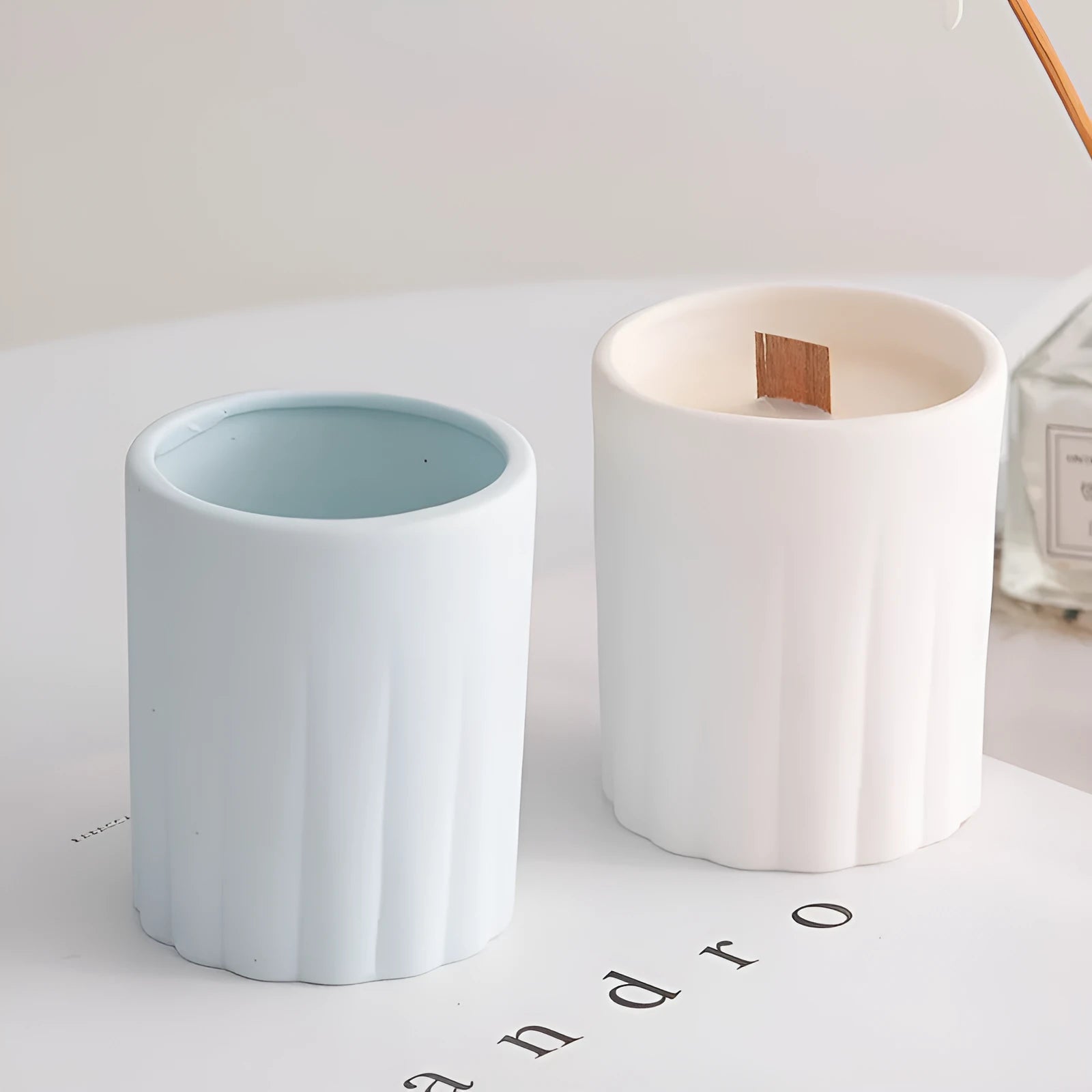 Minimalist relief ceramic candlestick round shape semi-handmade on dining table