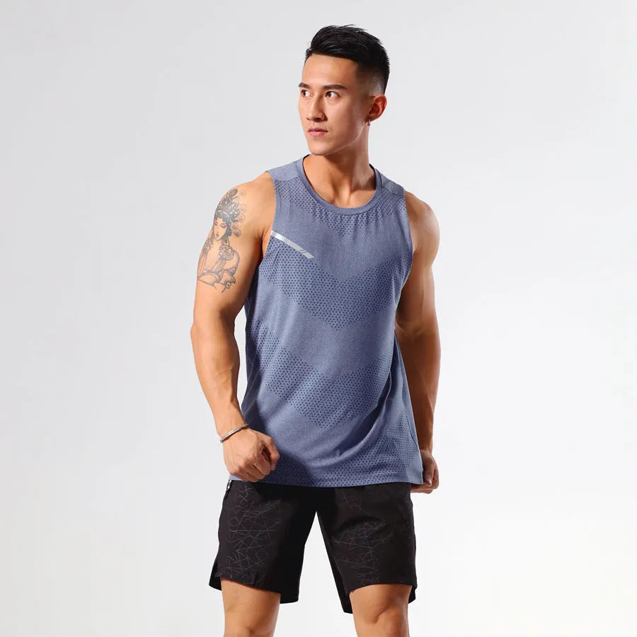 Men's solid colour quick-dry sports tank top in polyester for summer outdoor wear