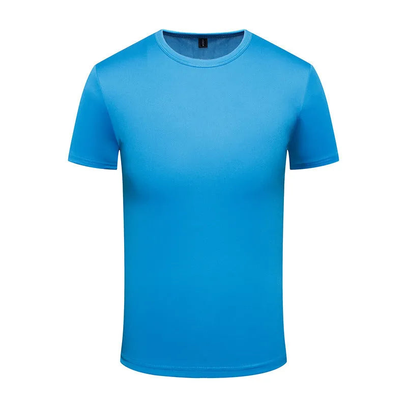 Man wearing a solid colour short sleeve T-shirt made from quick-drying polyester Ice Silk fabric.