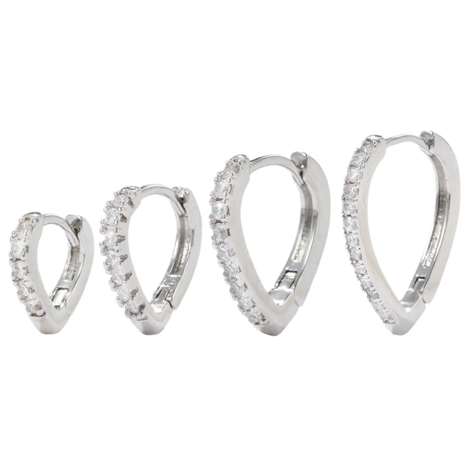 Electroplated copper ear clip with heart geometry design in gold and white gold colour options