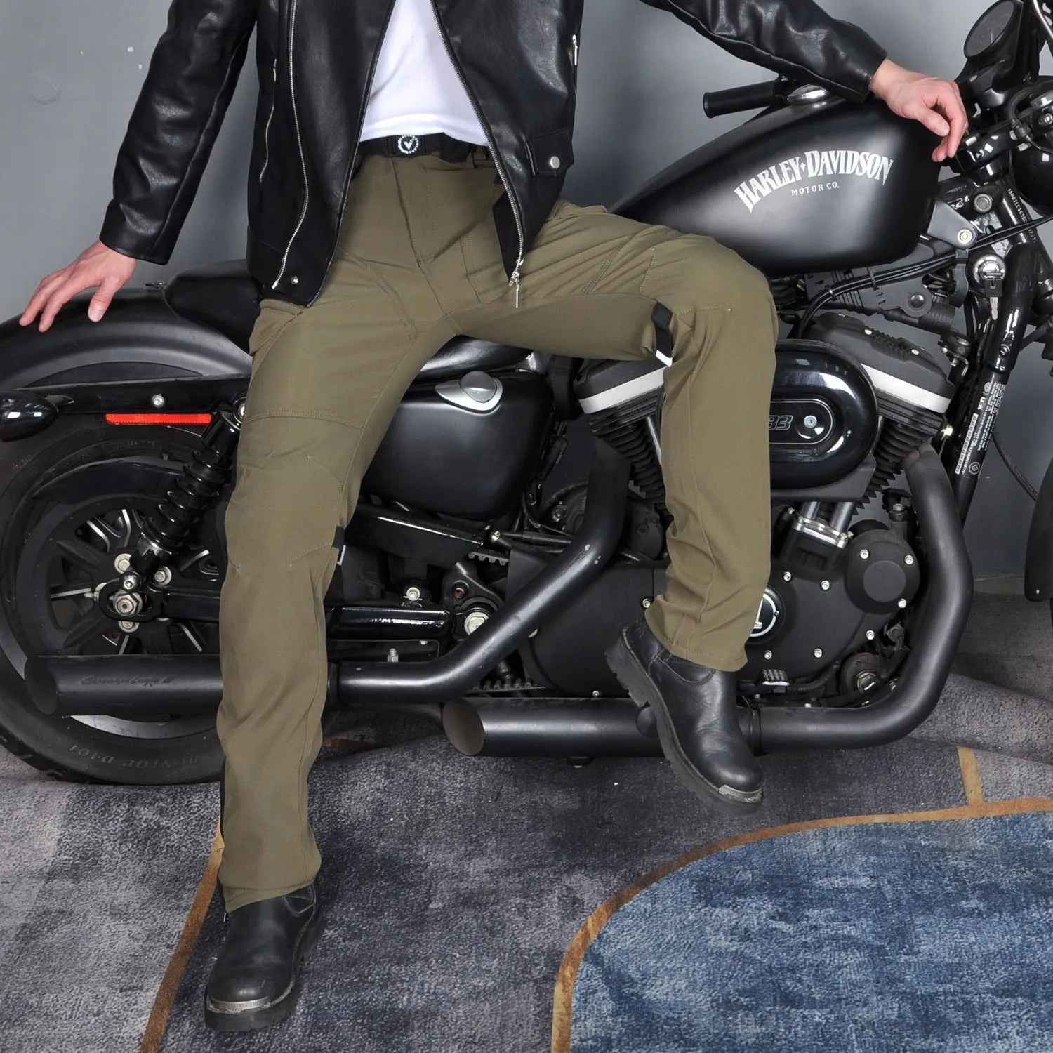 Men's solid colour waterproof windproof motorcycle cycling pants with belt and protective knee pads