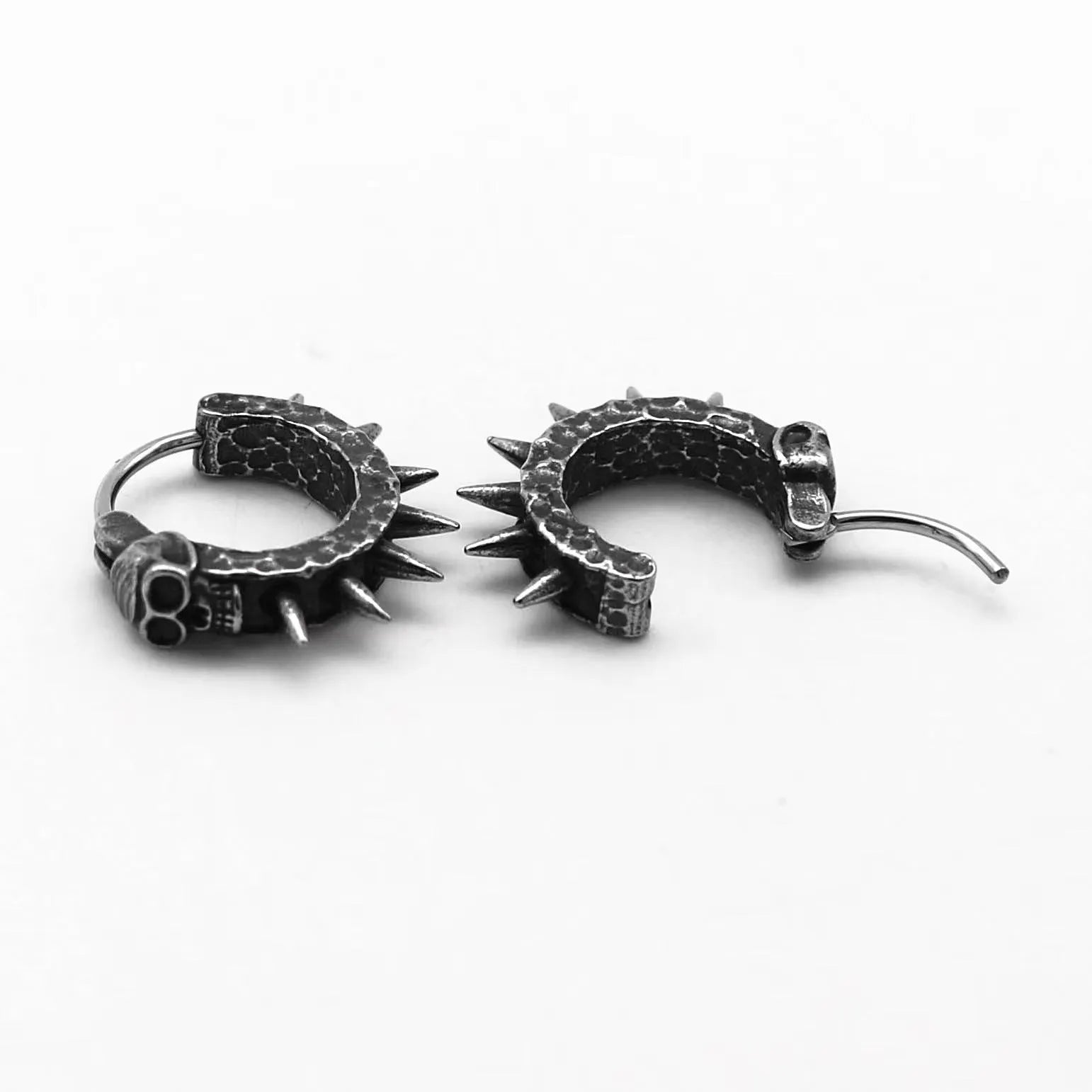 Copper plastic punk motorcycle geometric alloy earrings with black retro finish