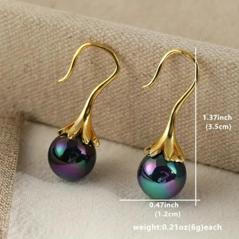 Retro fashion women's earrings with personalised creative design and imitation gold finish