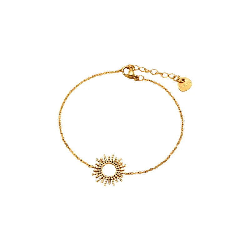 Gold-coloured jewellery set with matching geometry pendant necklace and chain bracelet