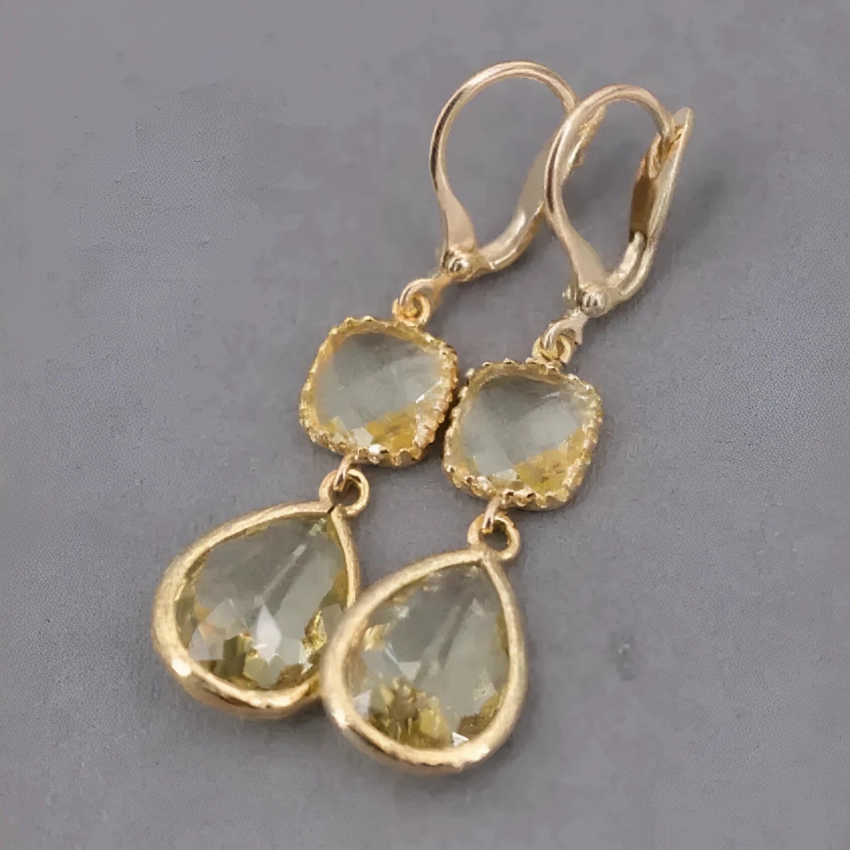 Gold retro geometric earrings with long fringe and water droplet design elements